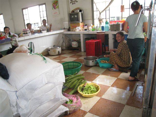 0161 de keuken van het restaurant van de fabriek.JPG